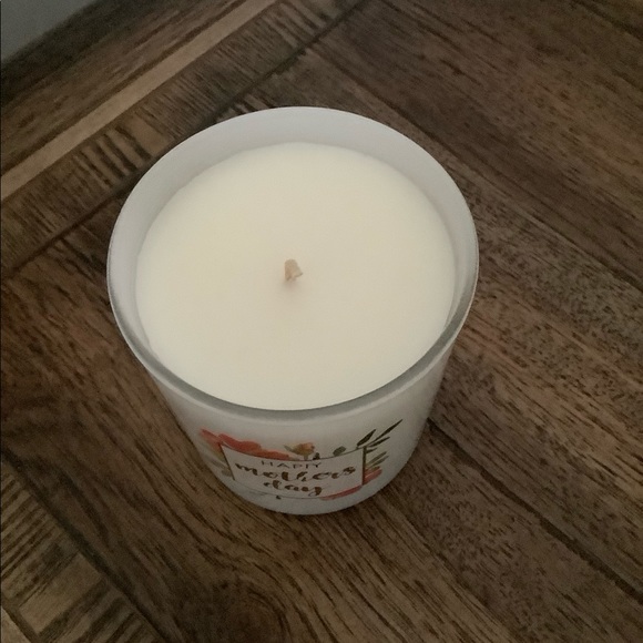 Mother’s Day Candle New - Picture 2 of 8